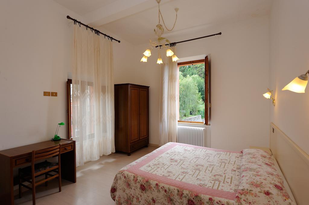 Hotel San Sebastiano Perugia Cameră foto