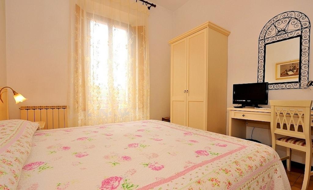 Hotel San Sebastiano Perugia Cameră foto